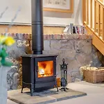 3 Bed In Grafty Oc-e31005 * Bromfield