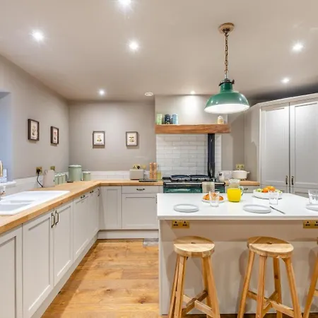 Holiday home 3 Bed In Grafty Oc-e31005 Bromfield