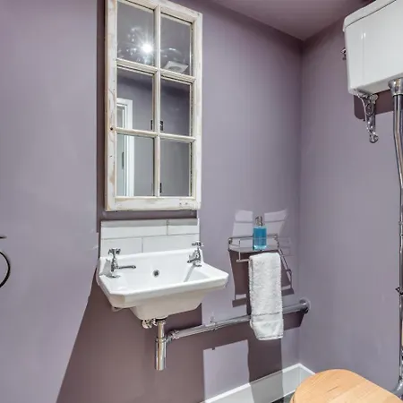 3 Bed In Grafty Oc-e31005